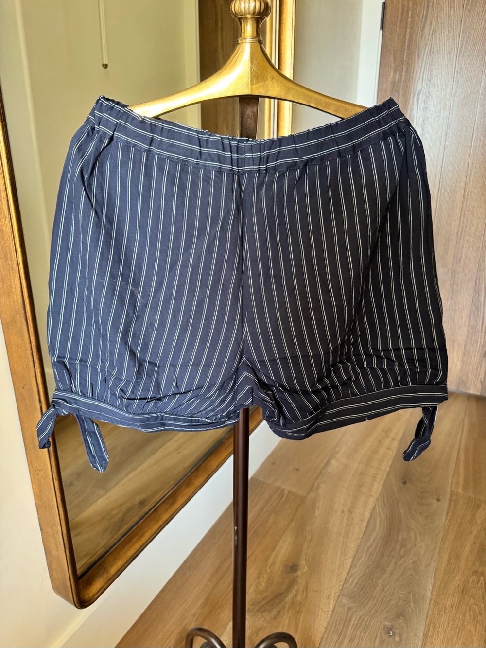 Mauve by Anthropology Navy Pinstripe Tie-Hem Women's Shorts